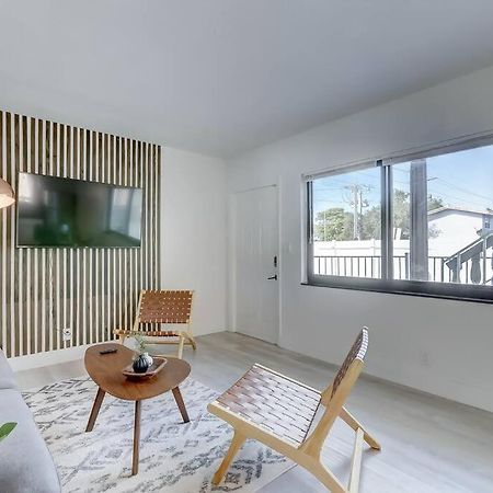 Chic Retreat: 2Br Apartment! Fort Lauderdale Dış mekan fotoğraf