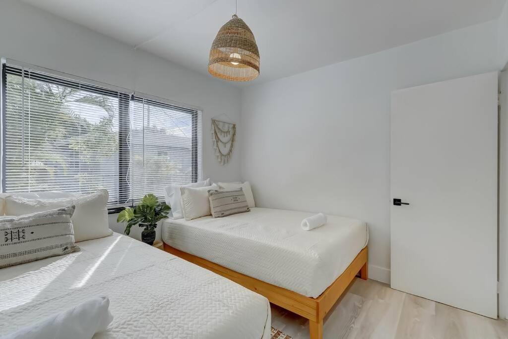 Chic Retreat: 2Br Apartment! Fort Lauderdale Dış mekan fotoğraf