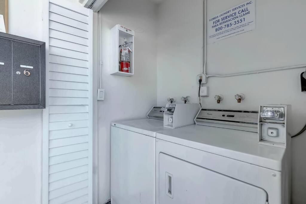 Chic Retreat: 2Br Apartment! Fort Lauderdale Dış mekan fotoğraf