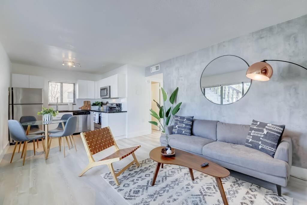 Chic Retreat: 2Br Apartment! Fort Lauderdale Dış mekan fotoğraf